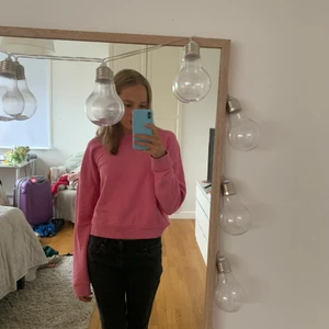 Rosa tröja - Från Lindex. Storlek s. Aldrig använd! Postar eller möts upp i Göteborg! Tryck inte köp direkt utan kom privat!❤️