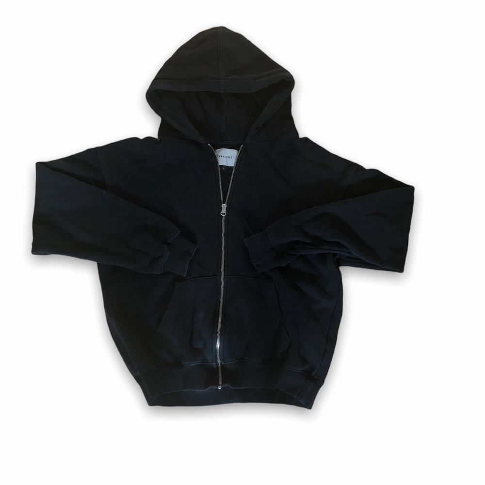 Svart Vailent zip-hoodie - Huvtröjor & Träningströjor | Plick Second Hand