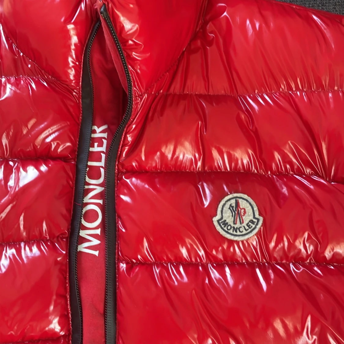 Moncler väst - 90