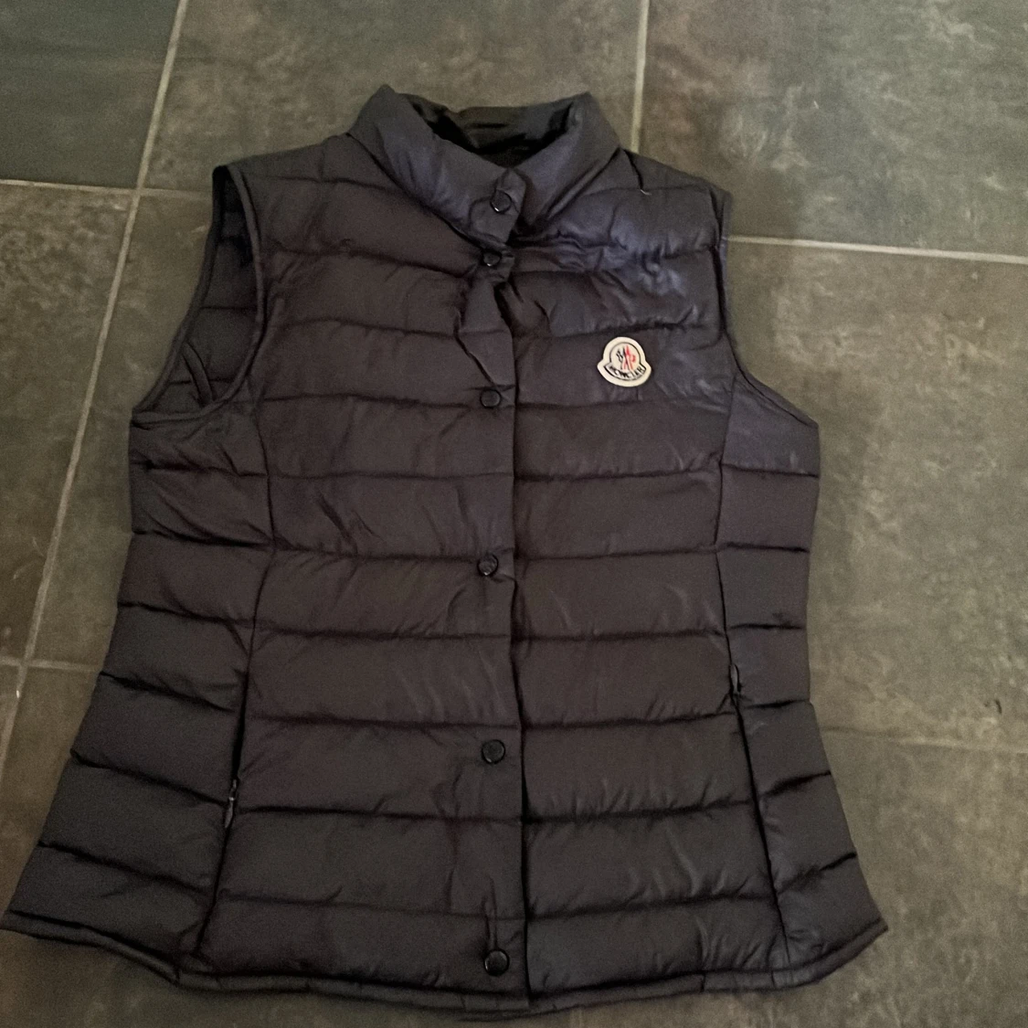 Moncler väst - 90