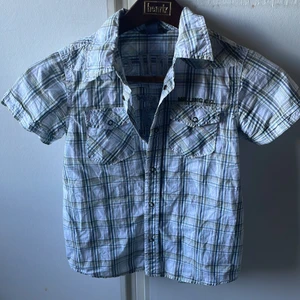 cute y2k skjorta - söt y2k skjorta.