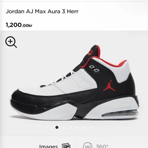 Jordan Max Aura 3 - Säljer mina helt nya Jordan Max aura 3 efter som att dom inte passar mig dom är i strl 36.5 jag bär strl 37 dom är helt nya inget fel på dom köpta för 1200 också köpta förra veckan inte använda en enda gång skriv privat om du är intresserad:)