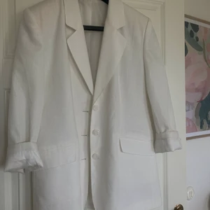 Vintage linnekavaj - Strl M, Den passar strl S som en oversized Kavaj. Kan skickas, köpare står för frakt🌷