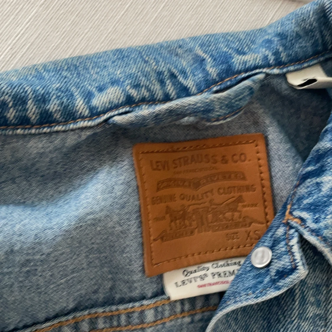 Äkta levi jeansjacka  - 91