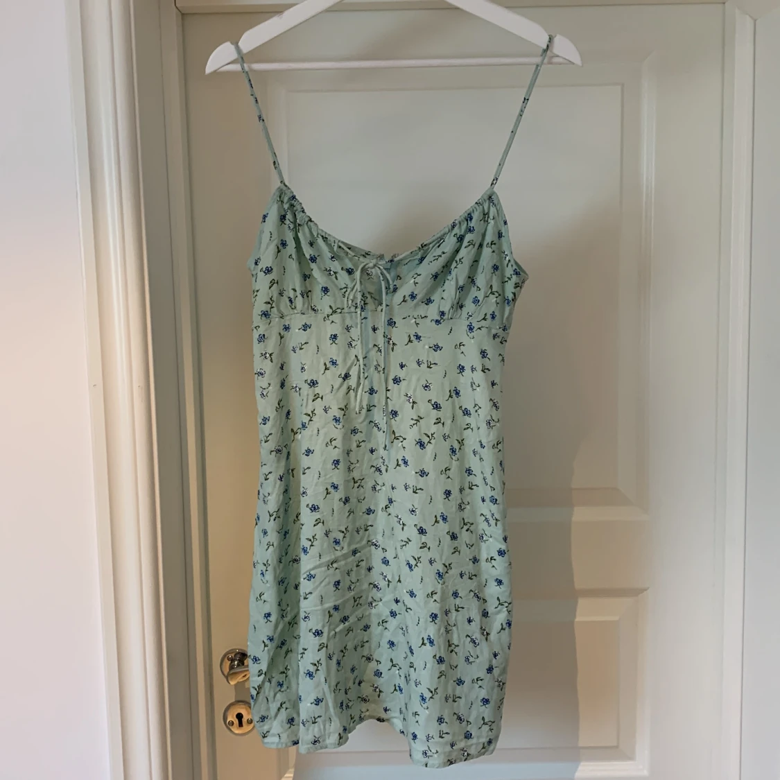 Söt kort klänning från Morel, storlek M