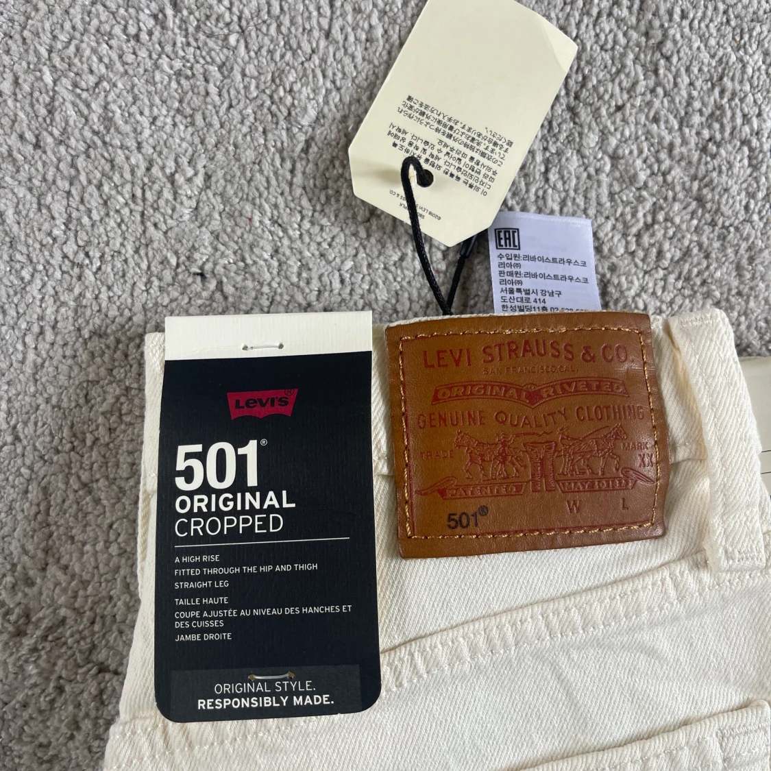 Levis jeans off white