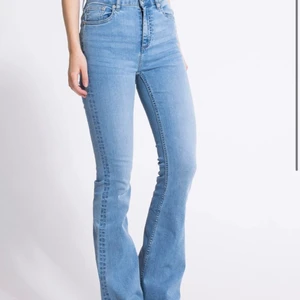 Bootcut jeans - Jättefina bootcut jeans i storlek xs men passar även s. Aldrig använda 