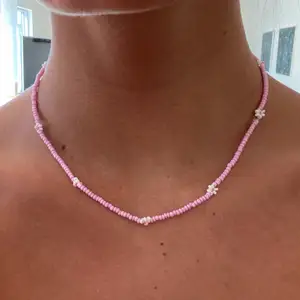 Superfint halsband 79kr💗 Går att göras i vilken färg som helst❤️