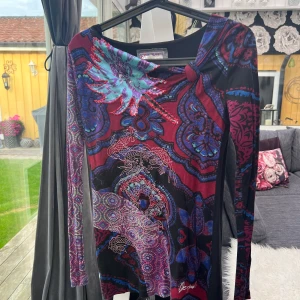 Desigual tröja ny - Ny tröga från desigual, stl S