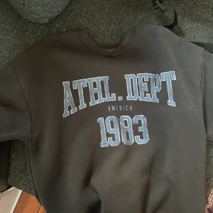 Sweatshirt från gina - Denna sweatshirt falkar inte för min smak längre 