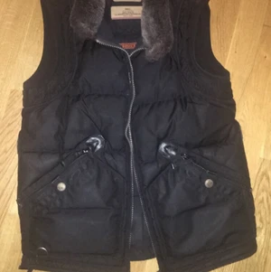 Parajumper väst kobuk - Pj väst original model 2018 storlek s