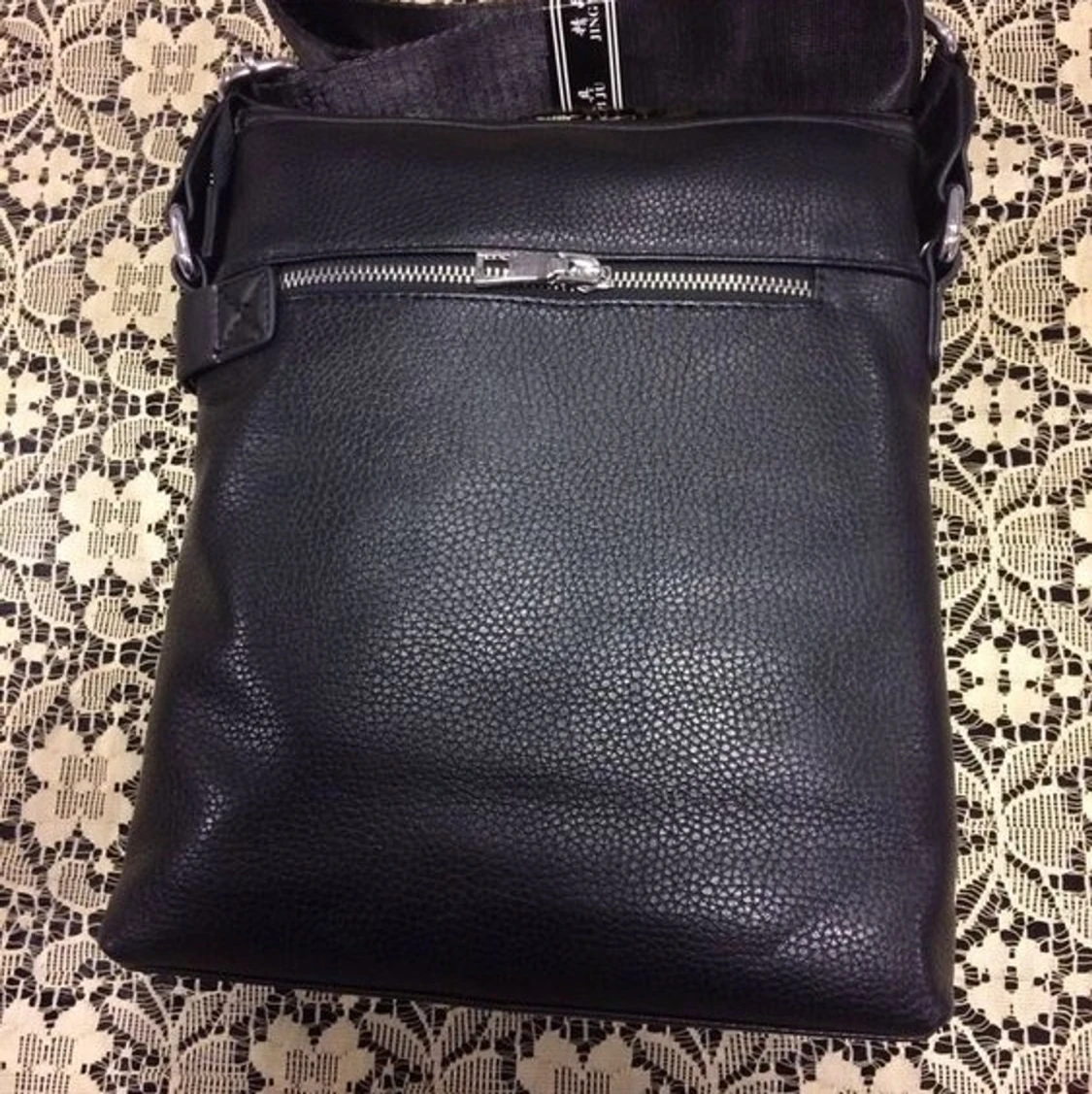 Snygg Axelremsväska  - 90