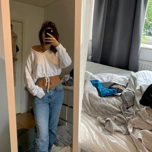 Hoodie - Jätte fin lite kortare hoodie som e justerbar