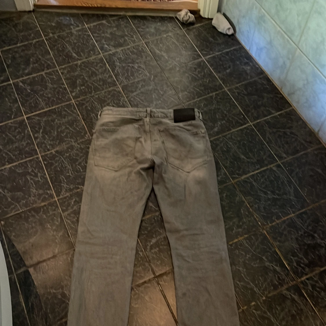 Ljus grå jeans 31/32 - 90
