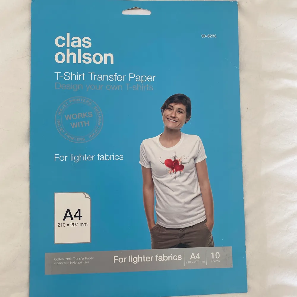 Oöppnad t-shirt transfer paper till för ljusare tyg. Nypris 159kr, säljer för 50. Accessoarer.