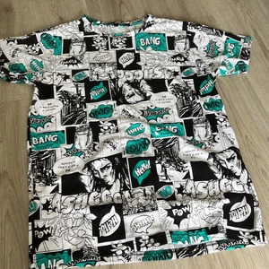 T shirt - Oanvänd Storlek L