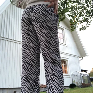 Ett par zebra byxor🦓👖 - Dom är sköna och dom är snygga🤍🦓