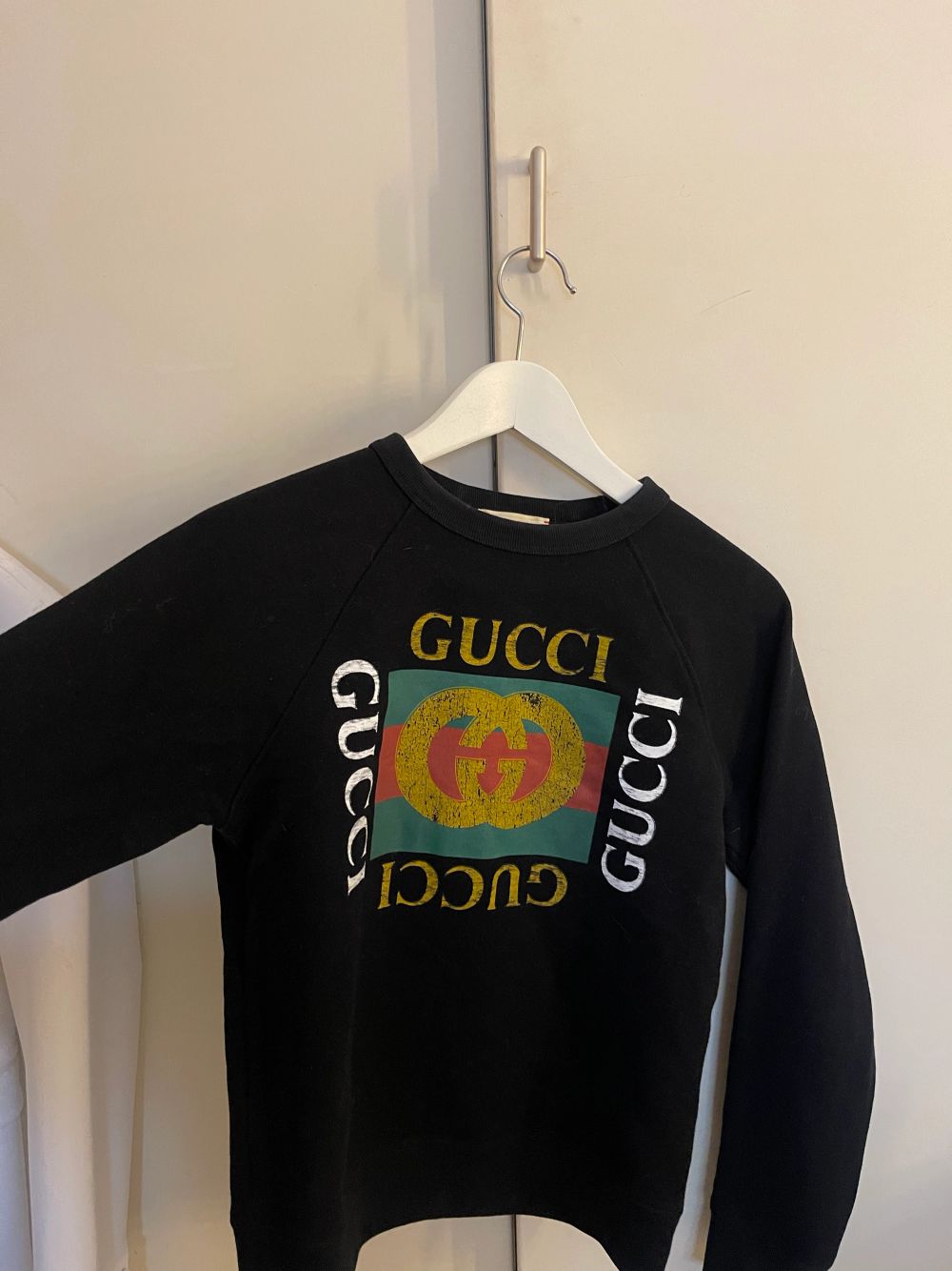 Svart Gucci tröja barn storlek | Plick Second Hand