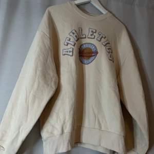 Sweater  - Supermysig tröja. Aldrig använd