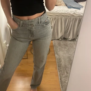 Zara jeans  - Jeans från zara 
