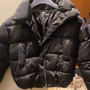 Dunjacka  - Dunjacka från boohoo. 