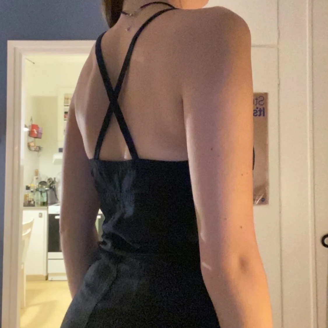 Svart klänning i linnetyg - 90