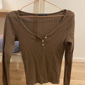 Brandy tröja:) - Inga defekter, köp inte direkt💗 Frakt - 60kr
