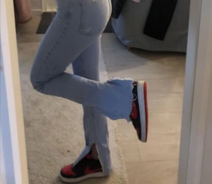 Jordans  - Passar 38/39 , sparsamt använda🌸Tar endast swish, Köparen står för frakt🌸