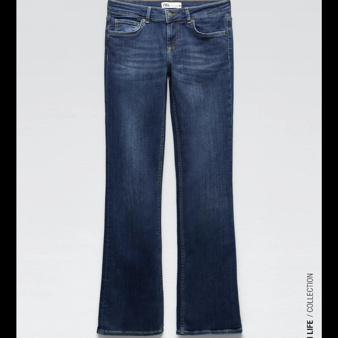 Low rise bootcut jeans