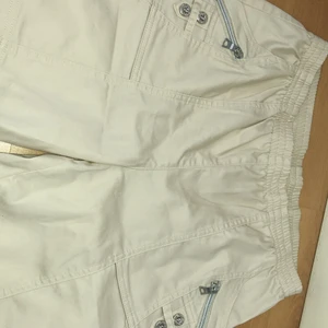 beige shorts - beige shorts, har aldrig använt dom 💗