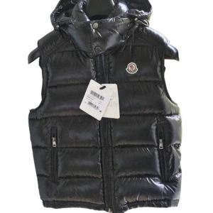 Moncler Jacka -  jacka!