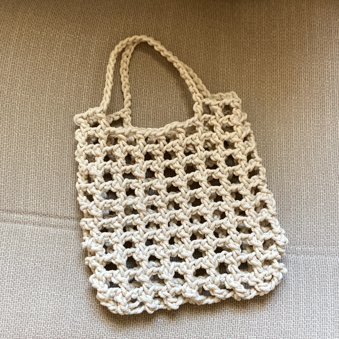 Liten virkad nätväska