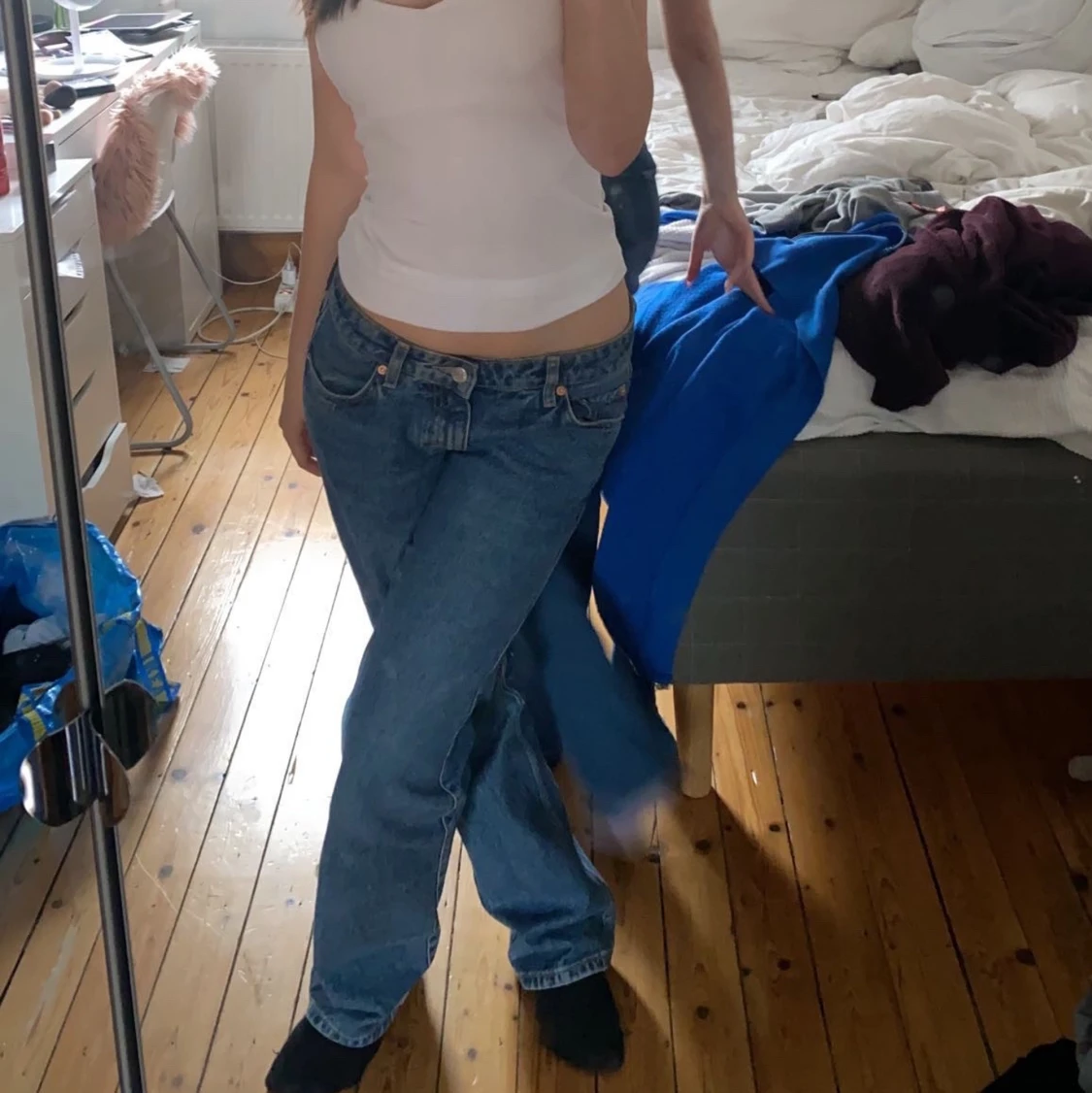 Weekday arrow jeans mörkblå - 90