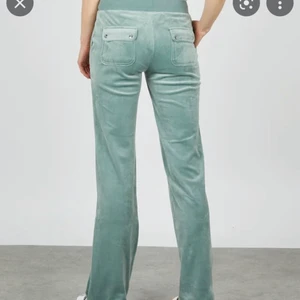 Juixy byxor grön - Säljer jättefina juicy byxor i jättefin färg (orginalpris 1100)