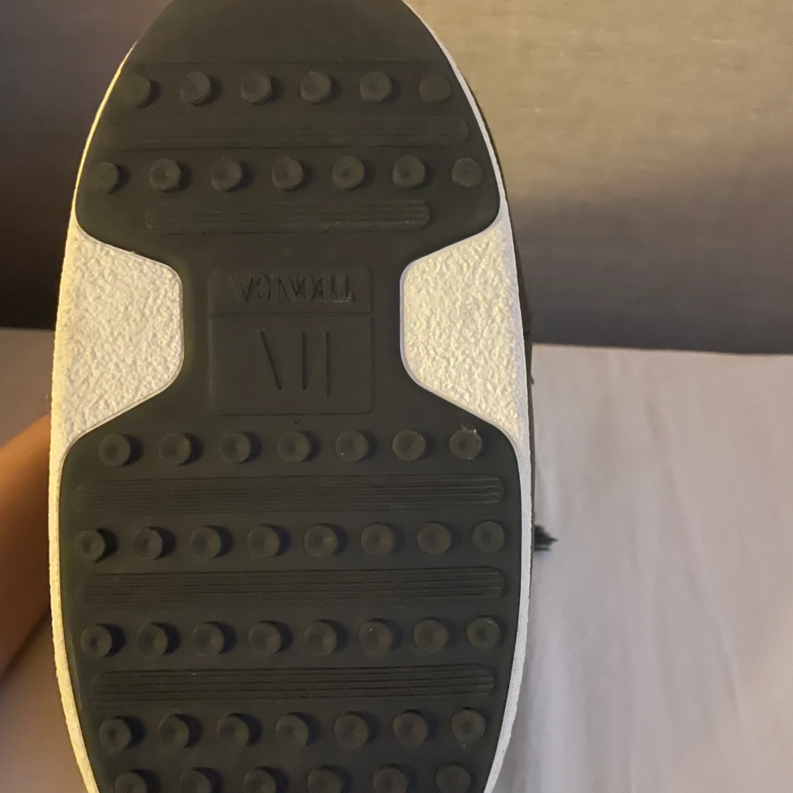 Moon boot storlek 36-38. - 90