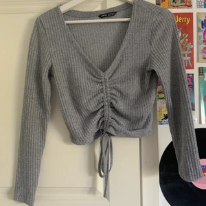 Tröja - Långärmad tröja vringad  Vid intresse eller frågor skriv privat!  Köparen står för frakt! ❤️