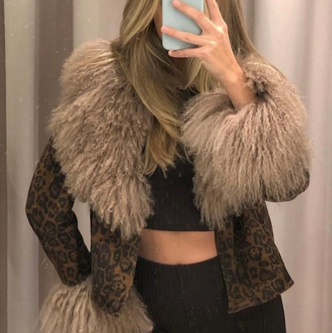 Charlotte simone päls