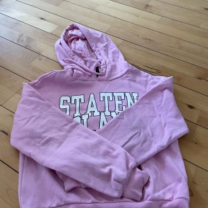 Fin hm tröja - En fin hm tröja sparsamt använd:)