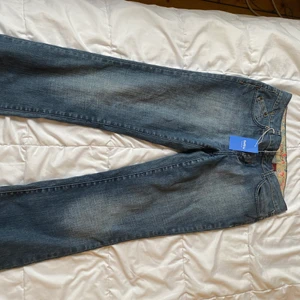 Lowrise byxor - Jättefina bootcut byxor som tyvärr inte använts 