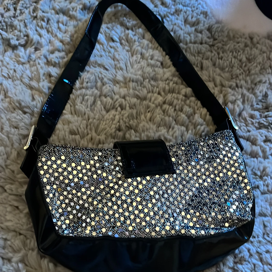 Säljer min fina väska  - 91