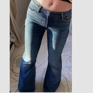 Vintage jeans  - Säljer!💓 bra skick storlek 34-36 jag är 169 och dom passar perfekt i längden💓 