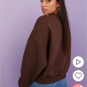 Brun sweater - Brun sweatshirt från Nelly.com Strl S, bra skick 🤎