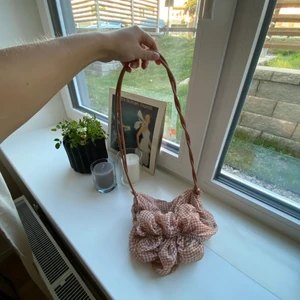 Handväska från zara  - Superfin handväska från zara. Knappt använd. 70kr + frakt 