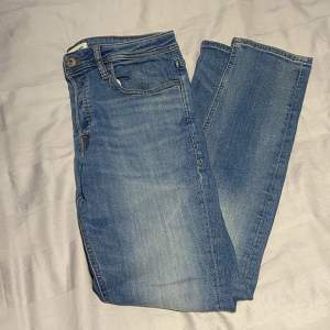 Slim jeans från Jack & Jones, mjuka och stretchiga.