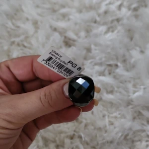 Edblad - Helt ny svart ring 