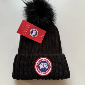 Canada Goose mössa  - Helt ny Canada Goose mössa 