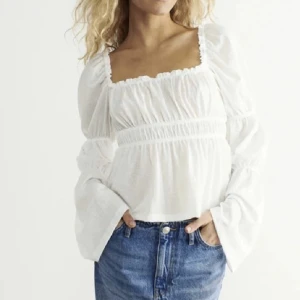 Vit oanvänd topp gina tricot  - Storlek S, helt oanvänd❤️