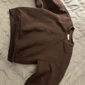 En brun sweatshirt i storleken XS😍