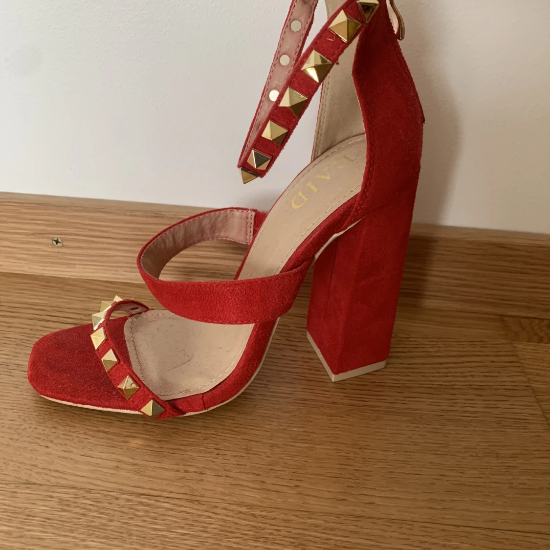 Snygga klackar  - 91