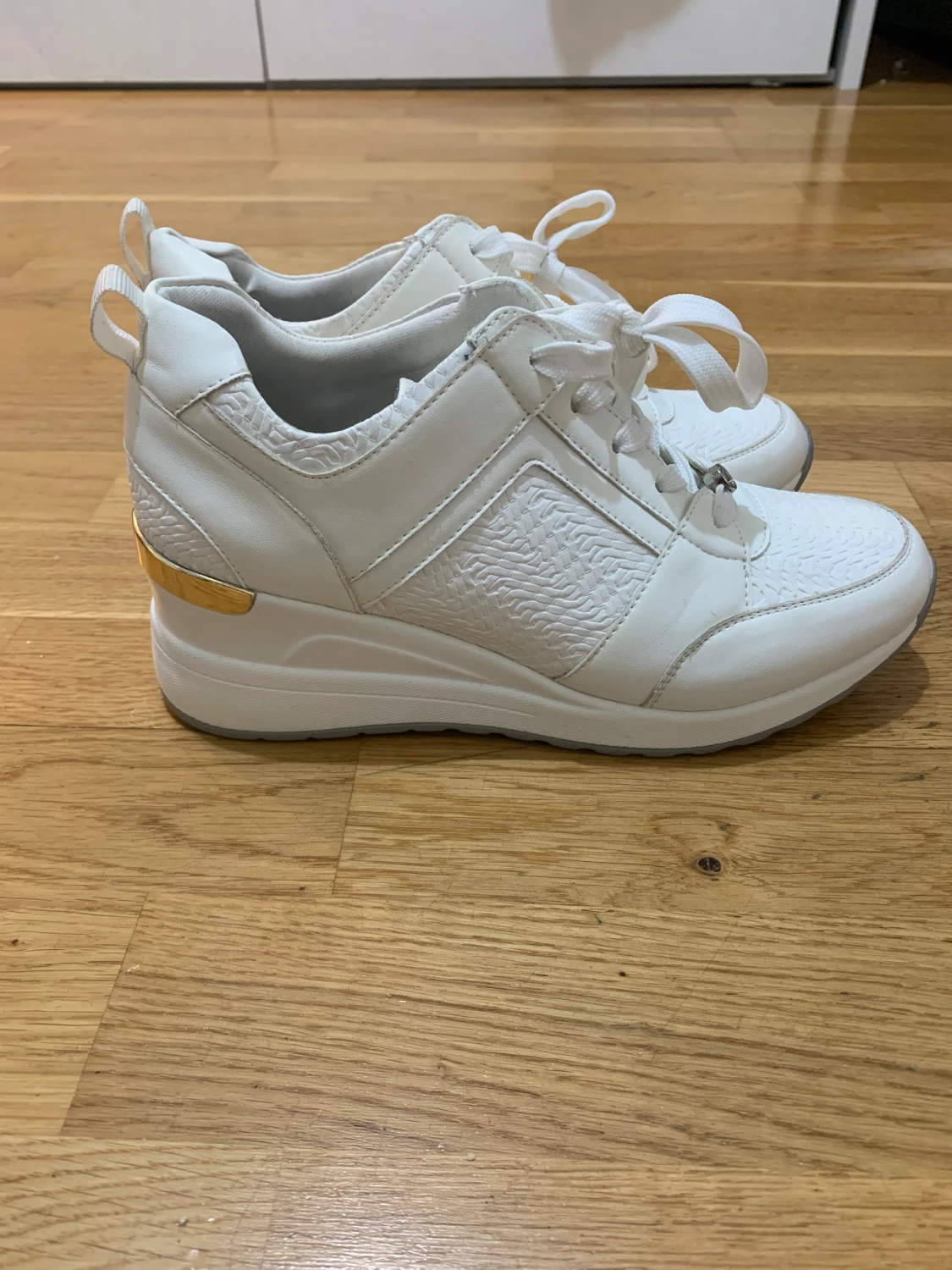 Tata italia skor - 90